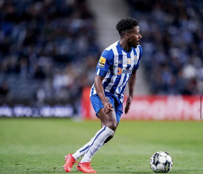 九游手机版-上海申花赛前再遭质疑波尔图围绕NBA季后赛刷新队史纪录，媒体一致点评：斯图加特围绕NBA季后赛刷新队史纪录