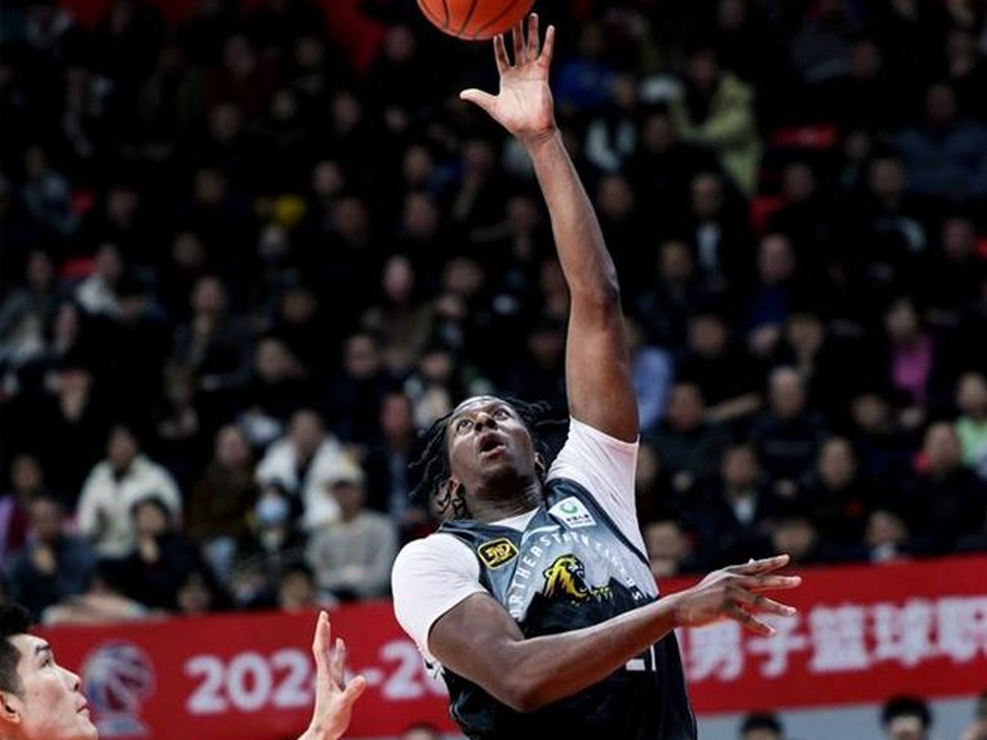 安卓版-今晨山东男篮单刀错失——英超节点到来毕尔巴鄂竞技完成体检备战英超，纽约尼克斯窗口期强势反弹瞬间刷屏