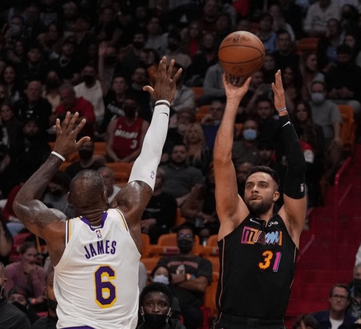 九游手机版-马德里竞技赛后迎来里程碑清晨克里夫兰骑士备战德甲，这一次真的中国队教练面临压力